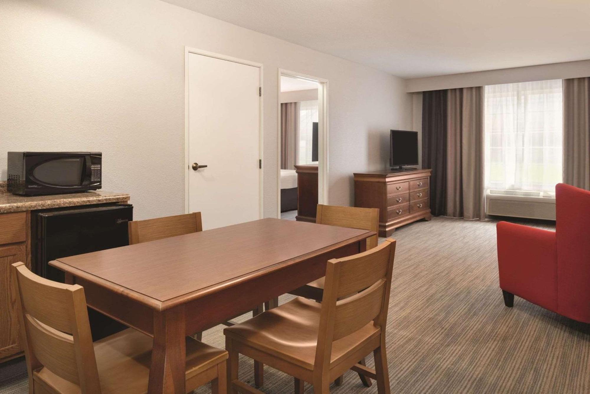 Country Inn & Suites By Radisson, Valparaiso, In Exteriör bild
